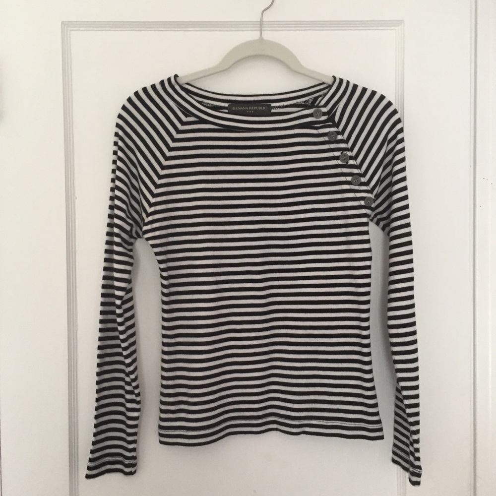 Banana Republic striped long sleeve t-shirt
